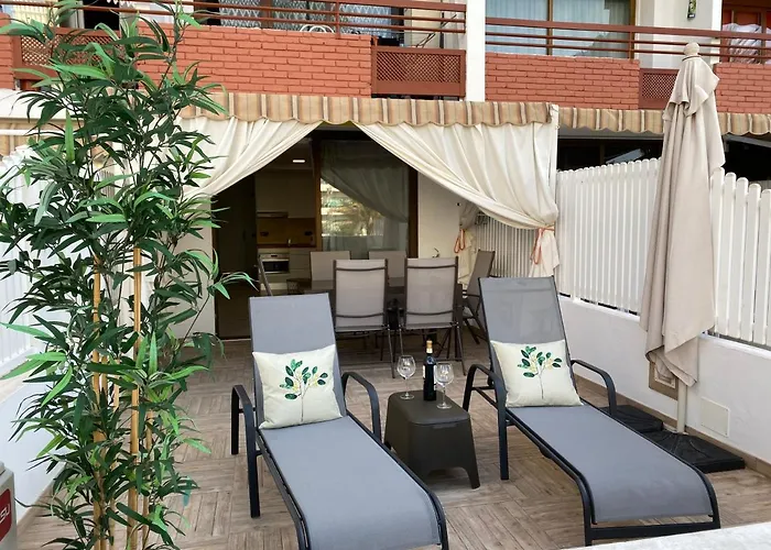 Magui's Place Апартаменти *