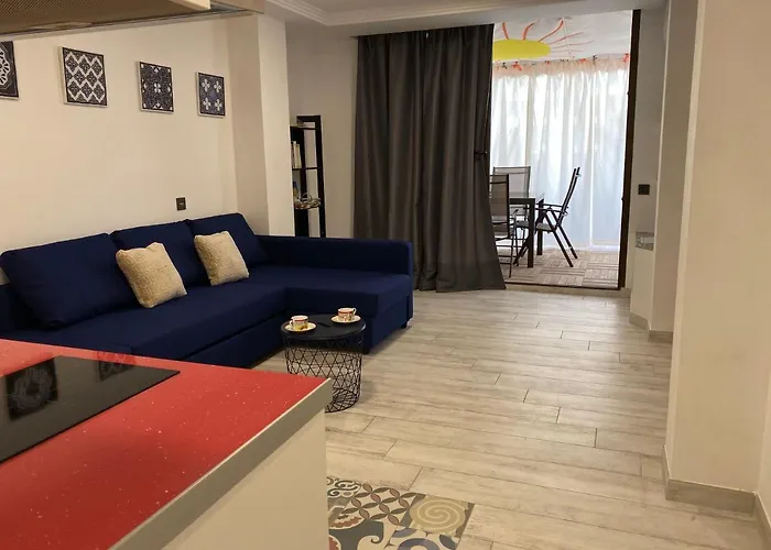 Magui's Place Апартаменти *